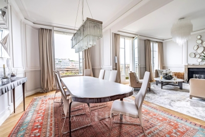 Appartement à vendre à PARIS 16EME Bonne Nouvelle 3 - 7 pièces - 211 m² 