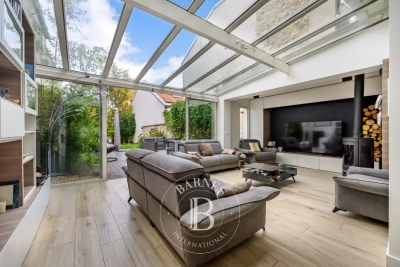 Maison à vendre à FONTENAY SOUS BOIS Bordeaux Victor Hugo - 8 pièces - 227 m² 