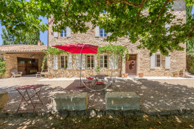 Maison &agrave; vendre &agrave; ROUSSILLON  - 9 pi&egrave;ces - 270 m&sup2; 