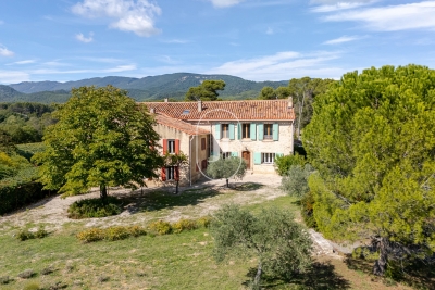 Maison à vendre à GRAMBOIS Est - 13 pièces - 465 m² 