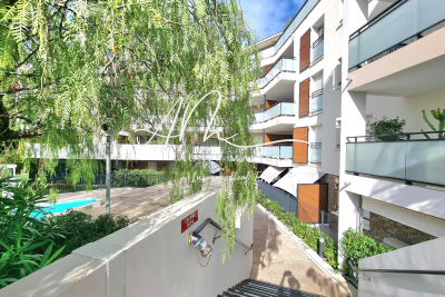 Appartement &agrave; vendre &agrave; CAVALAIRE-SUR-MER  - 3 pi&egrave;ces - 57 m&sup2; 