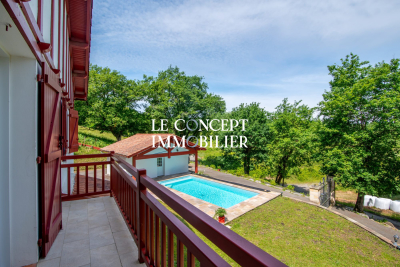 Maison à vendre à USTARITZ  - 6 pièces - 190 m² 