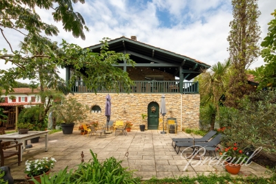 Maison à vendre à ASCAIN  - 7 pièces - 210 m² 