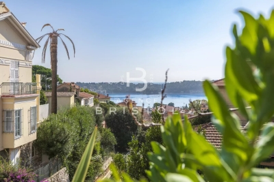 Appartement à vendre à VILLEFRANCHE-SUR-MER Rabiac-La Paganne - 4 pièces - 114 m² 