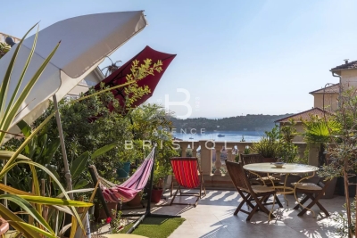 Apartment for sale in VILLEFRANCHE-SUR-MER  - 4 rooms - 114 m&sup2; 