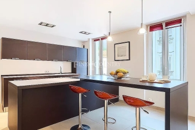 Apartment for sale in CANNES  - 4 rooms - 101 m² 