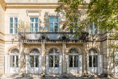 Maison à vendre à BORDEAUX  - 11 pièces - 480 m² 