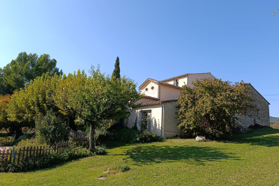 Maison à vendre à VINSOBRES  - 9 pièces - 190 m² 
