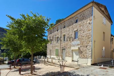 Maison à vendre à ST-FLORENT-SUR-AUZONNET Vallérargues - 17 pièces - 405 m² 