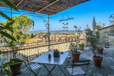 Maison à vendre à UZÈS Caissargues - 6 pièces - 170 m² 