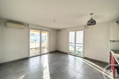 Appartement &agrave; louer &agrave; GRASSE  - 2 pi&egrave;ces - 43 m&sup2; 