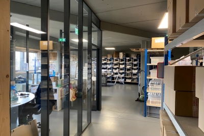 Commerce &agrave; vendre see 