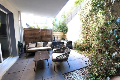 Appartement à louer à NICE  - 3 pièces - 53 m² 