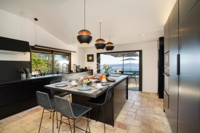 Villa in Grimaud for rental from 17 500 € / week, Photo 14