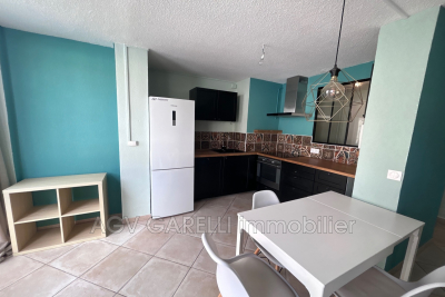 Appartement à vendre à HYÈRES Extension Annees 80-90 - 2 pièces - 49 m² 