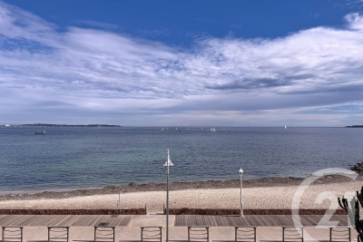 Appartement à louer à CANNES  - 2 pièces - 49 m² 