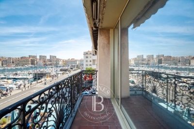 Apartment for sale in MARSEILLE 7EME  - 5 rooms - 200 m² 