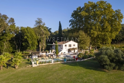 House for sale in LES ARCS-SUR-ARGENS  - 9 rooms - 300 m² 