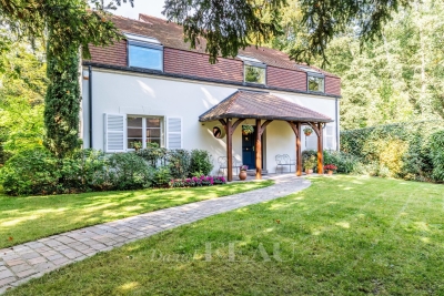 Maison à vendre à ST GERMAIN EN LAYE  - 10 pièces - 306 m² 