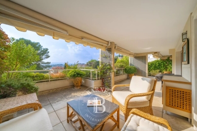 Appartement à vendre à LE CANNET  - 2 pièces - 71 m² 