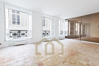 Appartement à vendre à PARIS 6EME Saint-Germain des Pres - 3 pièces - 54 m² 
