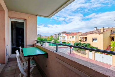 Appartement &agrave; vendre port frejus 