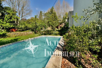 Maison à vendre à GRANS Vaufreges-Leon Lachamp - 6 pièces - 182 m² 