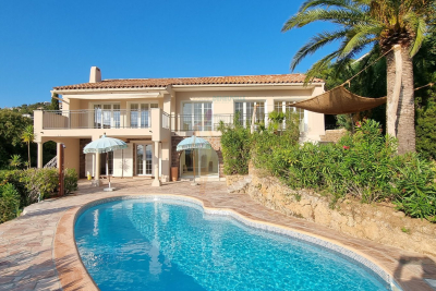 Maison à vendre à LES ISSAMBRES  - 5 pièces - 150 m² 