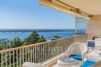 Apartment for sale in CANNES  - 3 rooms - 114 m² 