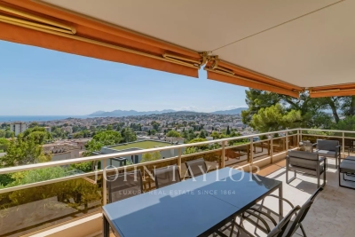Apartment for sale in LE CANNET  - 4 rooms - 110 m² 