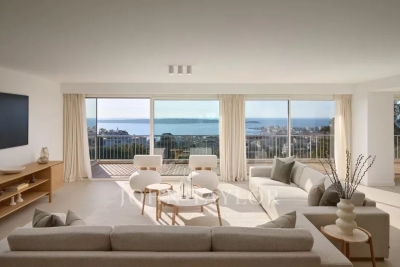 Apartment for sale in CANNES  - 6 rooms - 207 m² 