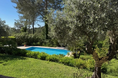 Maison &agrave; vendre &agrave; LE ROURET  - 5 pi&egrave;ces - 137 m&sup2; 