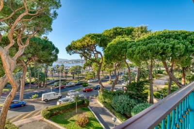 Apartment for sale in CANNES  - 4 rooms - 103 m&sup2; 