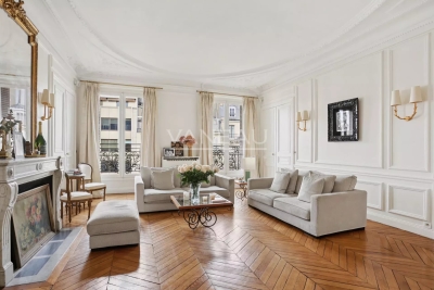 Appartement à vendre à PARIS 8EME Les Halles 5 - 5 pièces - 174 m² 