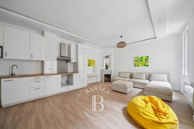 Appartement à vendre à PARIS 16EME Palais Royal - 2 pièces - 46 m² 