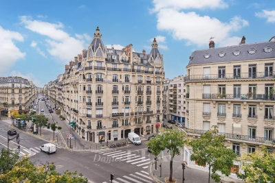 Appartement à vendre à PARIS 17EME Les Halles 5 - 5 pièces - 150 m² 