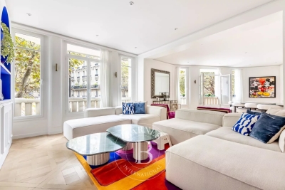 Appartement à vendre à PARIS 17EME Les Halles 5 - 7 pièces - 194 m² 