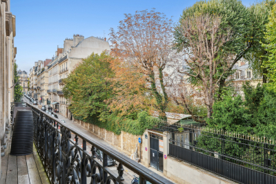 Appartement à vendre à PARIS 8EME Les Halles 5 - 7 pièces - 187 m² 