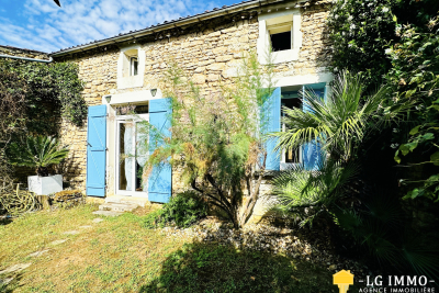 Maison à vendre à RIOUX  - 7 pièces - 228 m² 