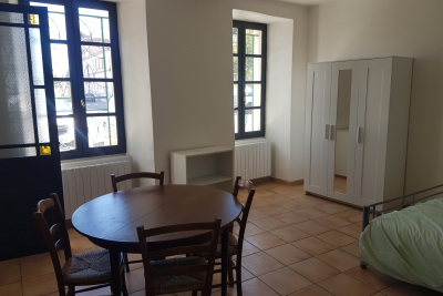 Appartement &agrave; louer &agrave; PONT-ST-ESPRIT  - 1 pi&egrave;ces - 32 m&sup2; 