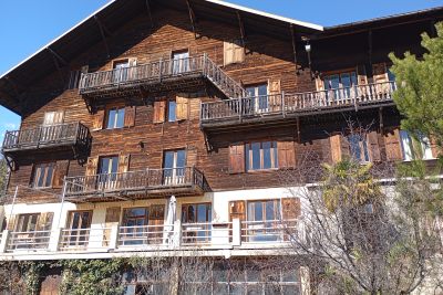 Maison &agrave; vendre &agrave; EMBRUN  - 30 pi&egrave;ces - 828 m&sup2; 