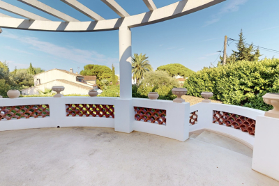 Maison à vendre à ANTIBES Saint-Philippe - 7 pièces - 260 m² 