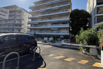 Appartement à vendre à VALLAURIS  - 2 pièces - 33 m² 