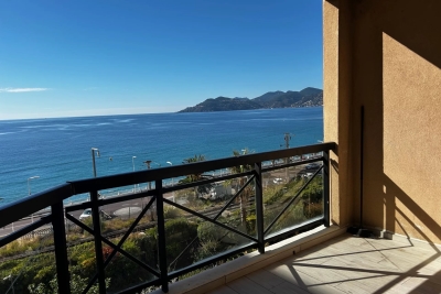 Apartment for sale in CANNES-LA-BOCCA  - 2 rooms  
