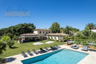 House for sale in ST-TROPEZ  - 9 rooms - 313 m² 