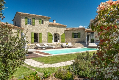 Maison à vendre à GORDES Mazan - 7 pièces - 199 m² 