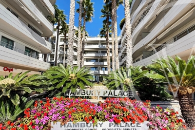 Apartment for sale in MENTON  - 3 rooms - 80 m² 