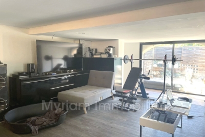 Maison à vendre à ST-CÉZAIRE-SUR-SIAGNE  - 3 pièces - 73 m² 