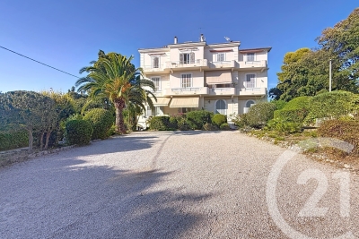 Appartement à louer à LE CANNET  - 2 pièces - 67 m² 