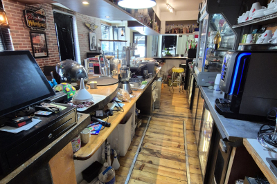 Commerce &agrave; vendre &agrave; ROCHEFORT   - 97 m&sup2; 